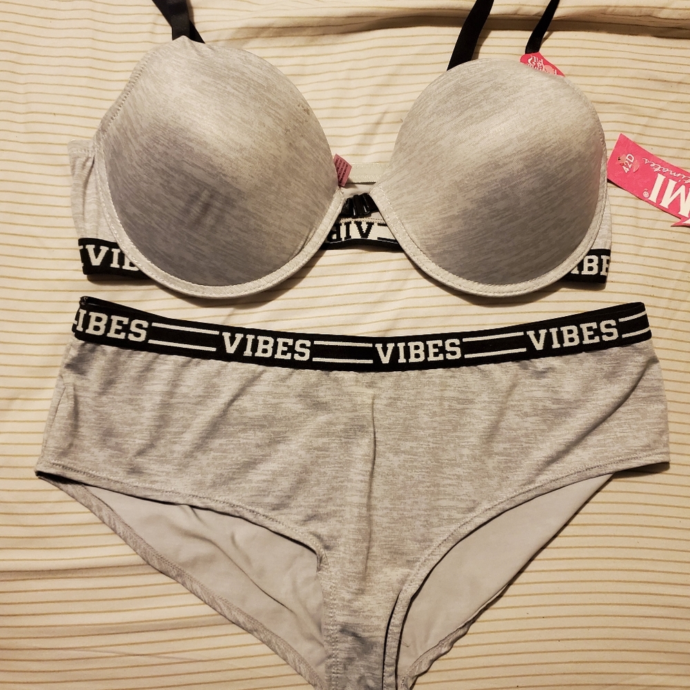 Vibes Bra and Panty Set